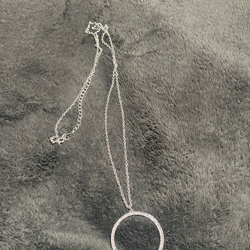 Elegant Silver Circle Pendant Necklace